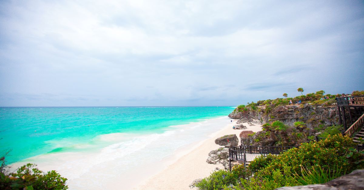 Detalle de una playa paradisiaca en Riviera Maya