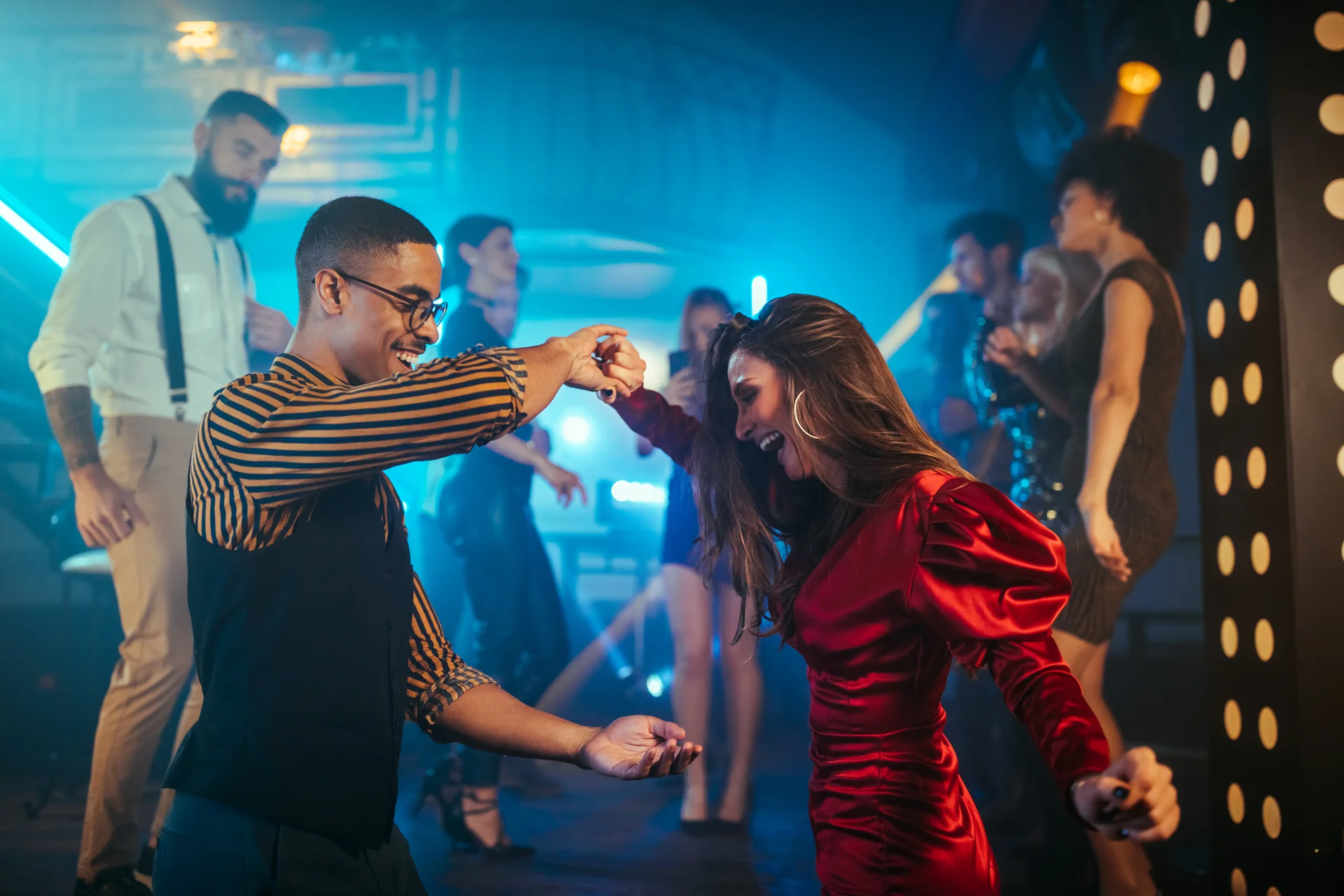 pareja bailando