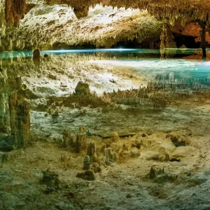 Excursión a Laguna Yalku + Snorkel en Caverna + Tirolinas